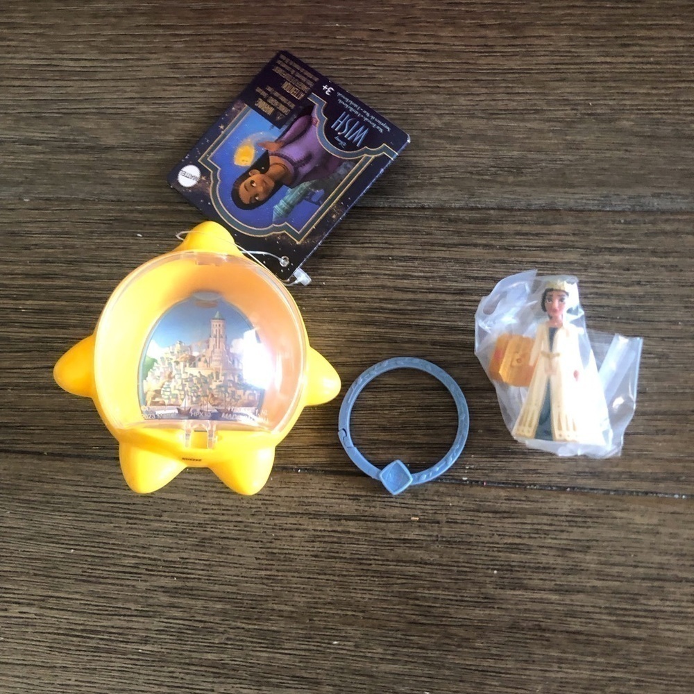 Disney Wish: Star Reveals mystery mini figure: Queen Amaya